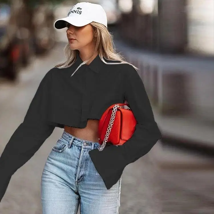 Biało-czarny top dla kobiet, casualowy, długi rękaw, materiał poliestrowy, prosty krój, długi top z długim rękawem, moda damska.