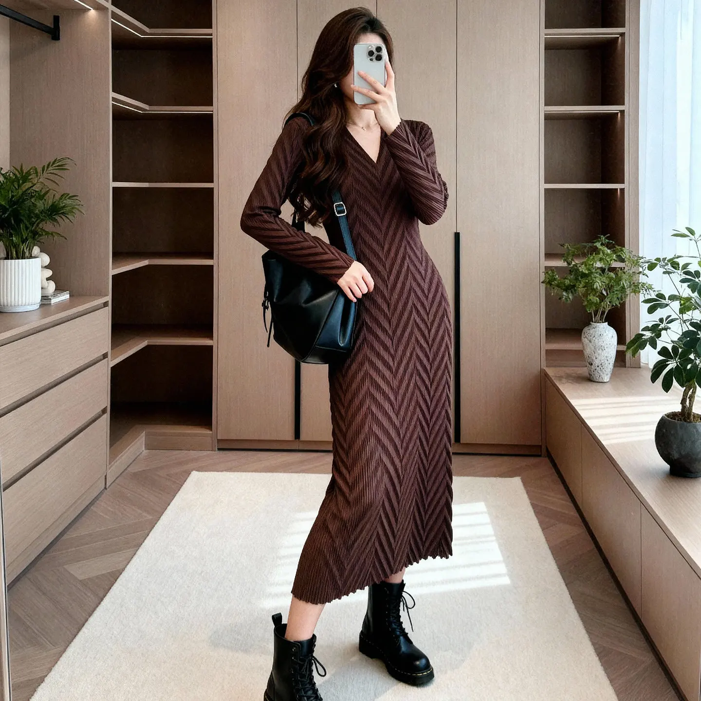 

Платье в стиле Мияке, однотонное, с V-образным вырезом, простой дизайн, свободный и стройный крой, повседневное женское платье, новинка 2026 года