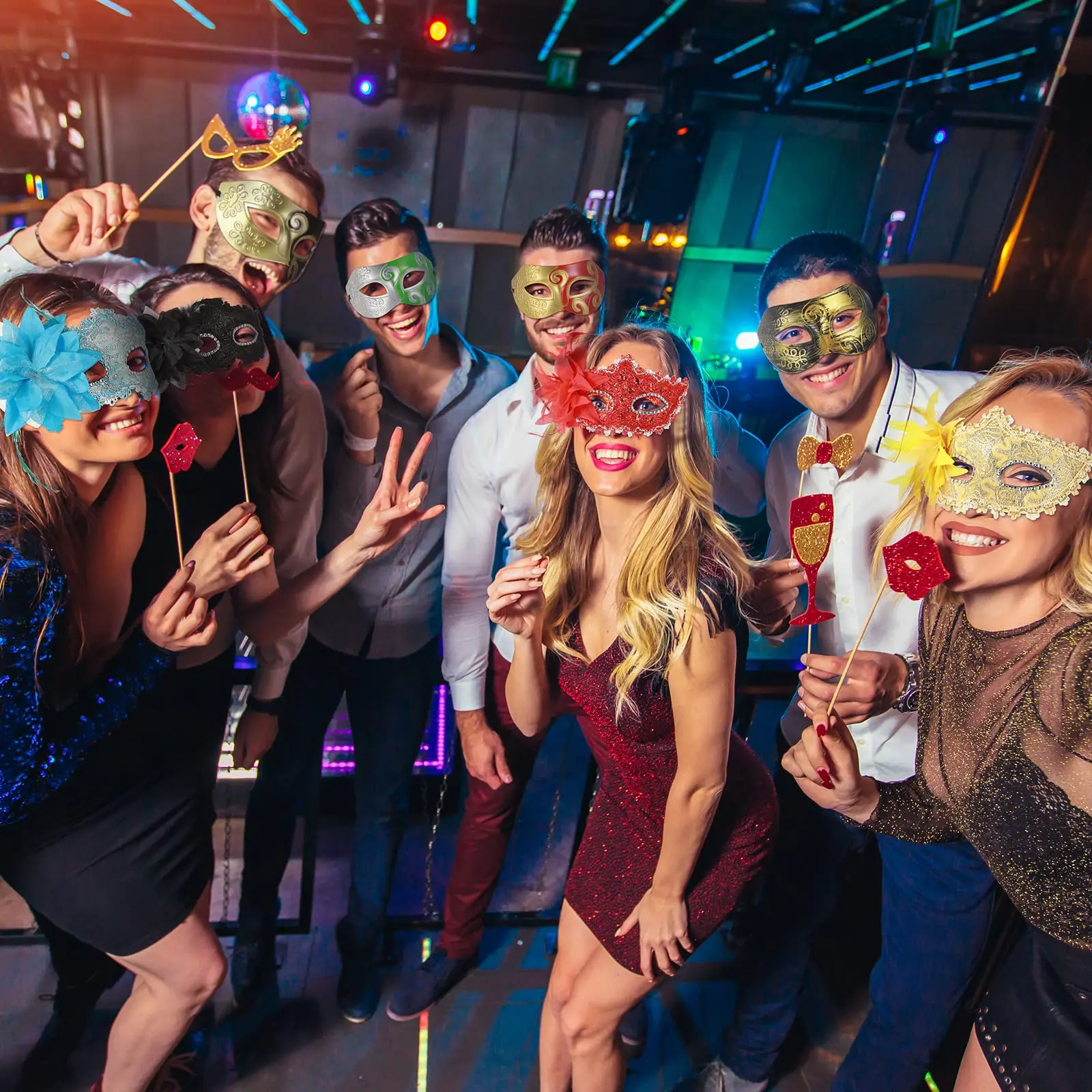 16/32Pcs Masquerade Masks Mardi Gras Carnival Mask Venetian Masks Vintage Antique Masks Unisex Half Face Party Masks 8 Colors