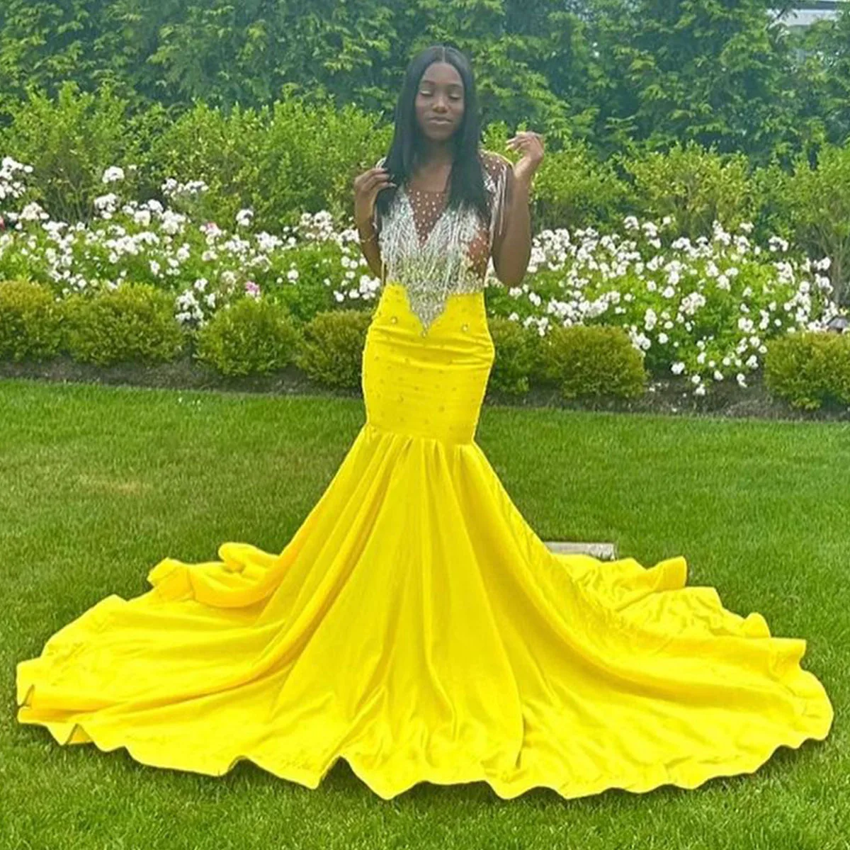 

Fashion Yellow Mermaid Bride Dresses Paillette Tassel Sleeveless Draped Pleat Open Back Brush Train Prom Dress Robe de soirée