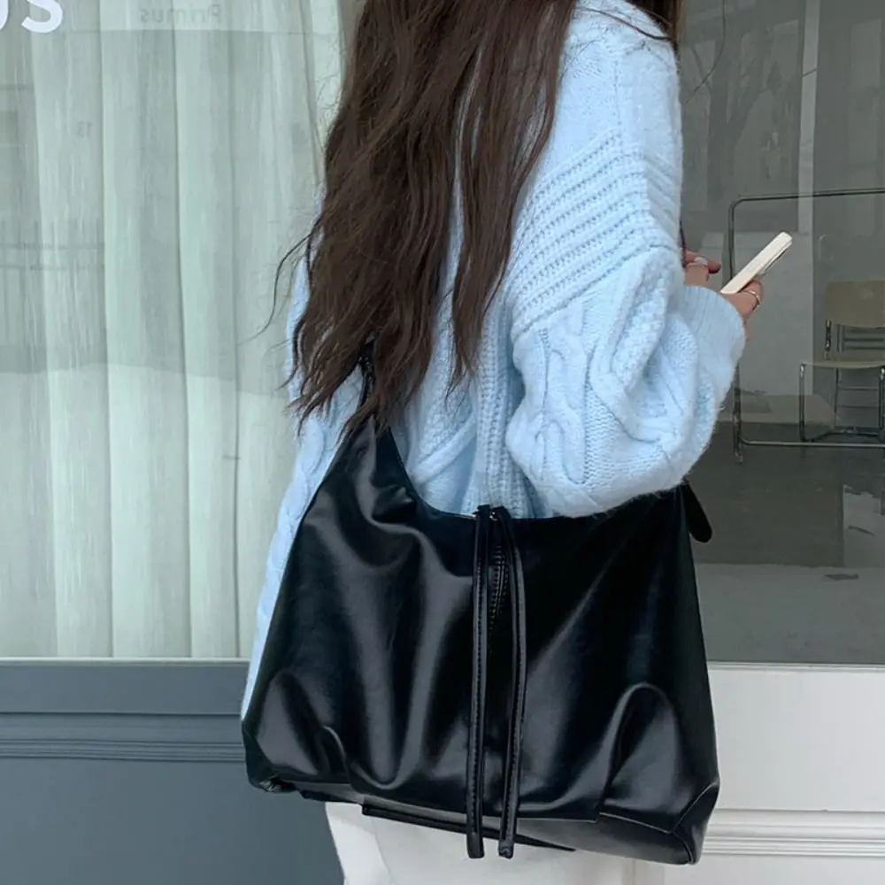 

Повседневная вместительная сумка через плечо из искусственной кожи, модная однотонная сумка-тоут, черная женская сумка через плечо в корейском стиле, осень-зима