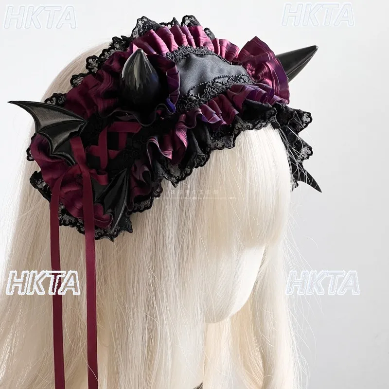 Bandeau de personnalité d'halloween fait à la main, accessoires pour cheveux pour femmes, gothique Lolita, magnifique couture en dentelle plissée, couvre-chef rose clair
