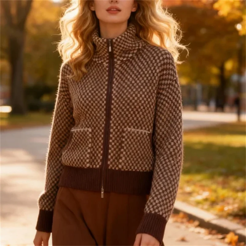 

Женская вязаная куртка-пилот из синтетического меха, осень 2024, модная верхняя одежда для женщин, теплое стильное вязаное пальто