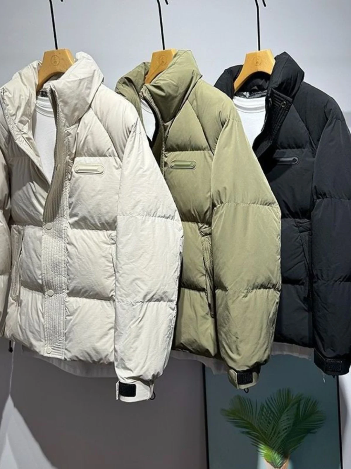 

Новая зимняя мужская свободная белая пуховая куртка с воротником-стойкой, утепленная, теплая, модная верхняя одежда, молодежное трендовое пальто