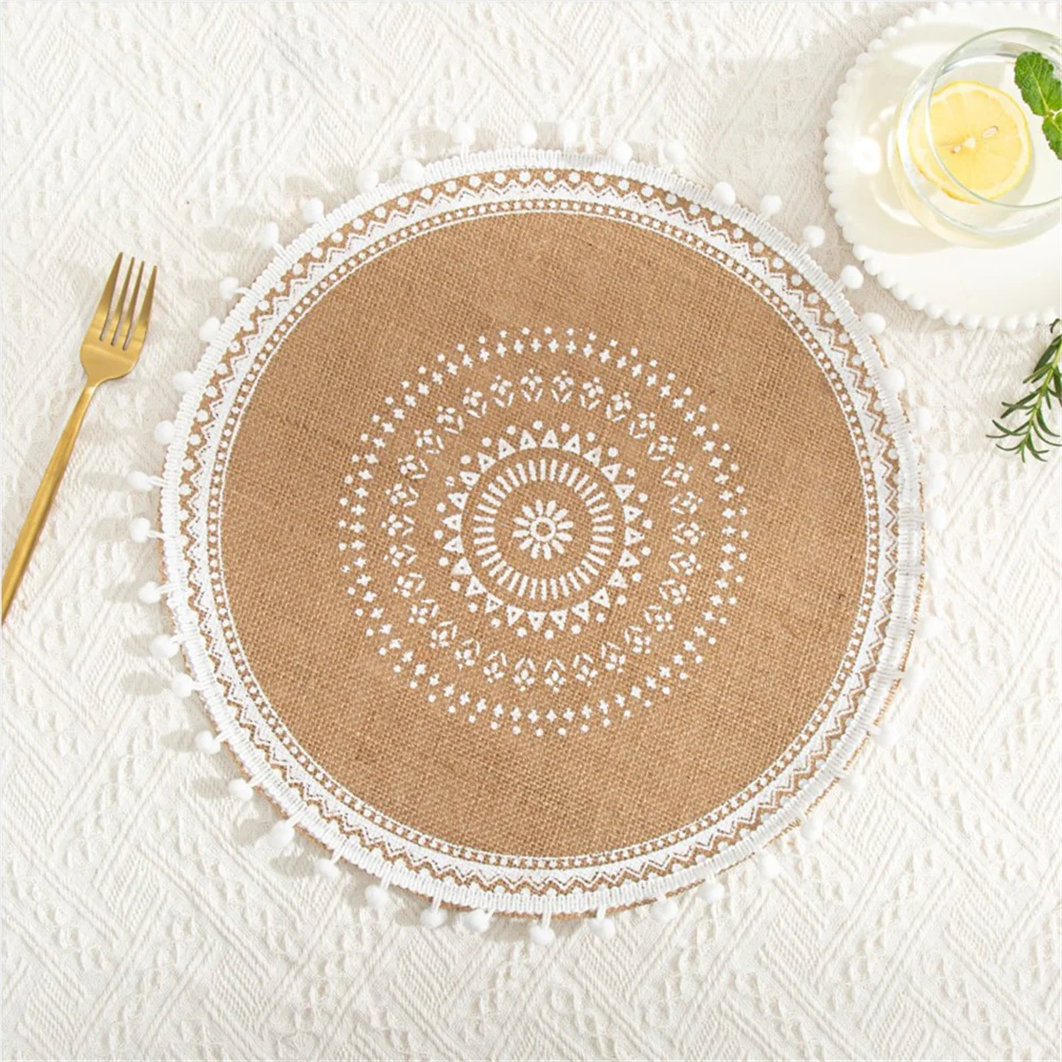 4pcs Bohemian Style Round Heat-Insulating and Scalding-Proof Dining Mat with Diameter of 38cm Anti-Skid Tassel White