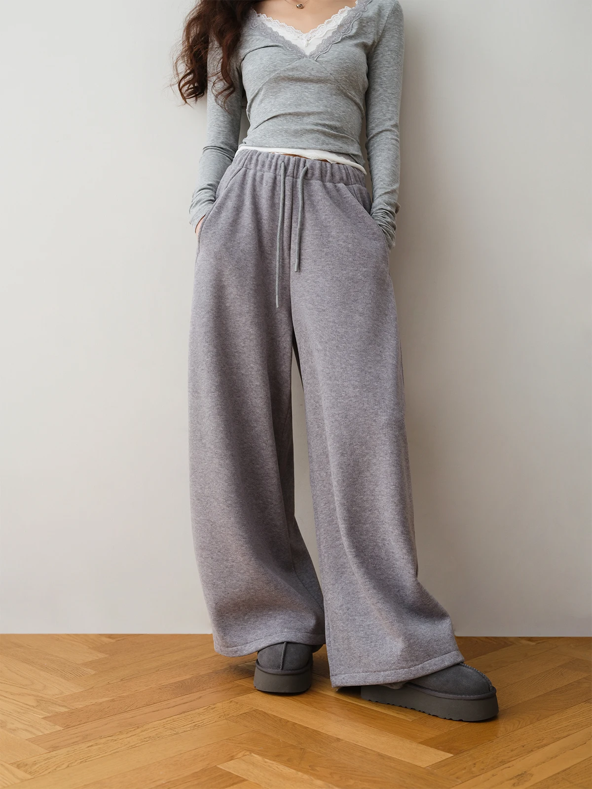 

ey Fce Lined Loose Women's Sweatpants Elastic Waist Comfortable Long Pants Winter Faion Commute Wide Leg Pants