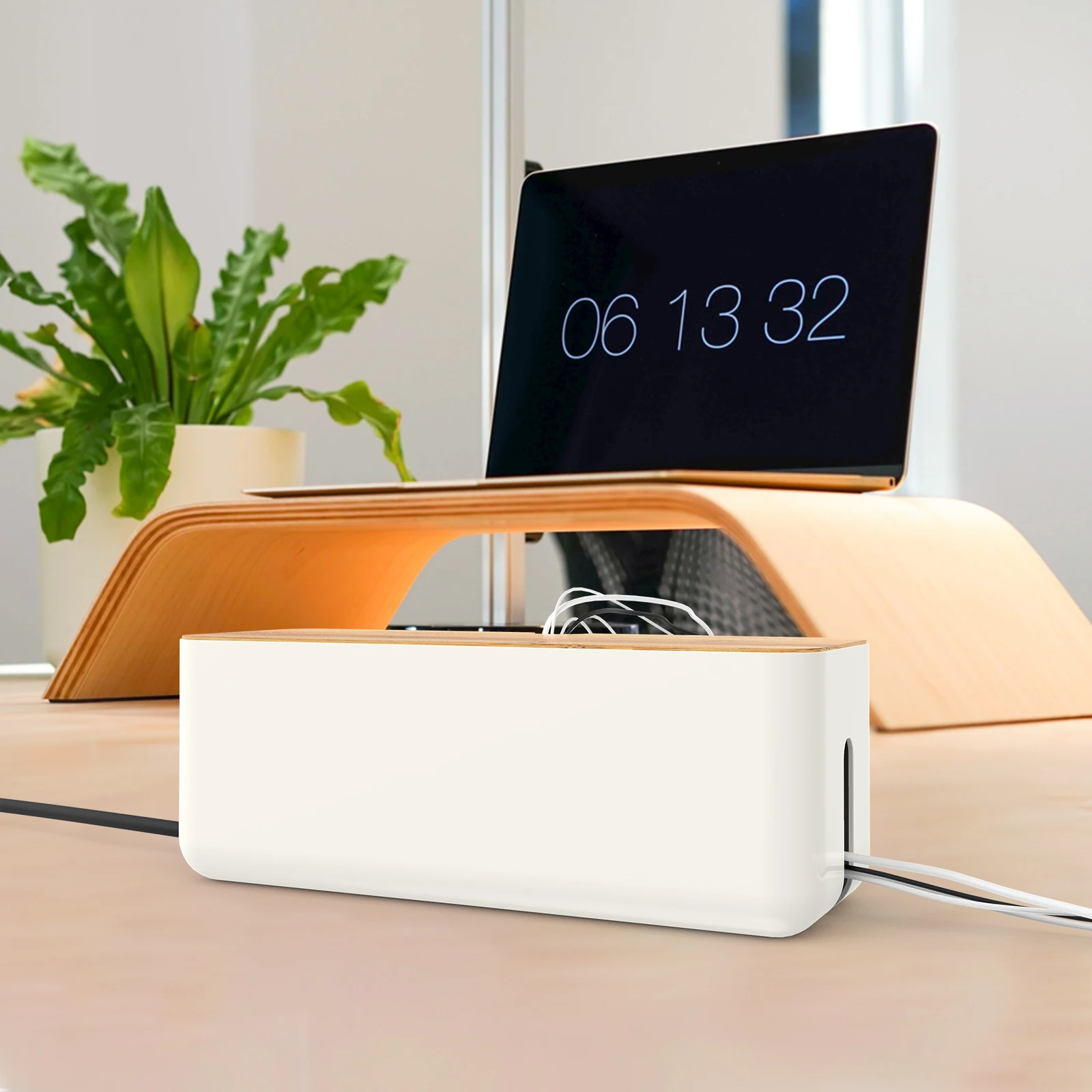 حامل تخزين شريطي منظم كابل الشحن مع نظام إدارة السلك لتنظيف المكتب وحماية قطاع الطاقة