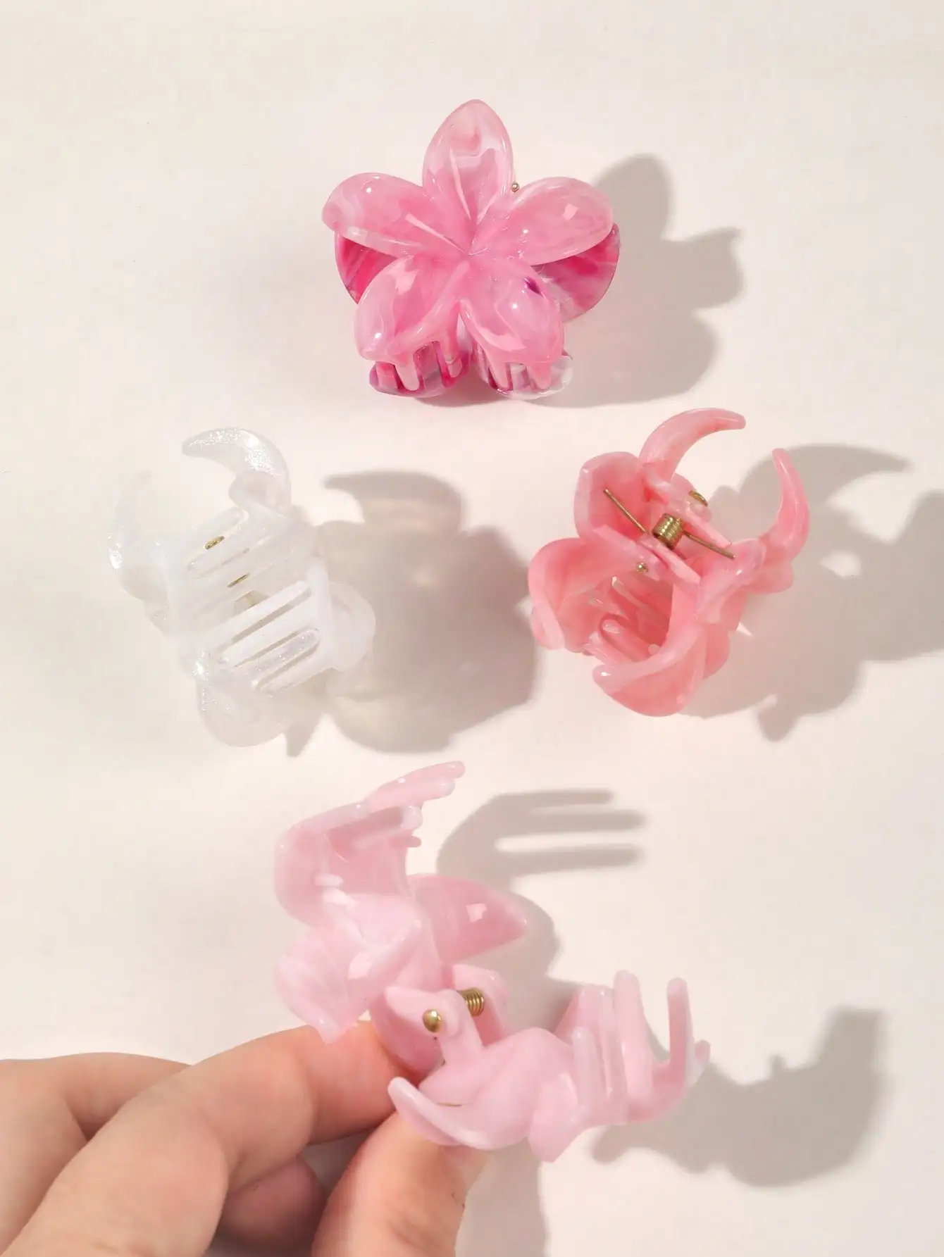 4 Buah Jepit Rambut Bentuk Bunga Multiwarna untuk Wanita dan Anak Perempuan, Anti Selip, Aksesoris Rambut Lucu dan Modis, Jepit Rambut Kecil Model Jepit Kepiting