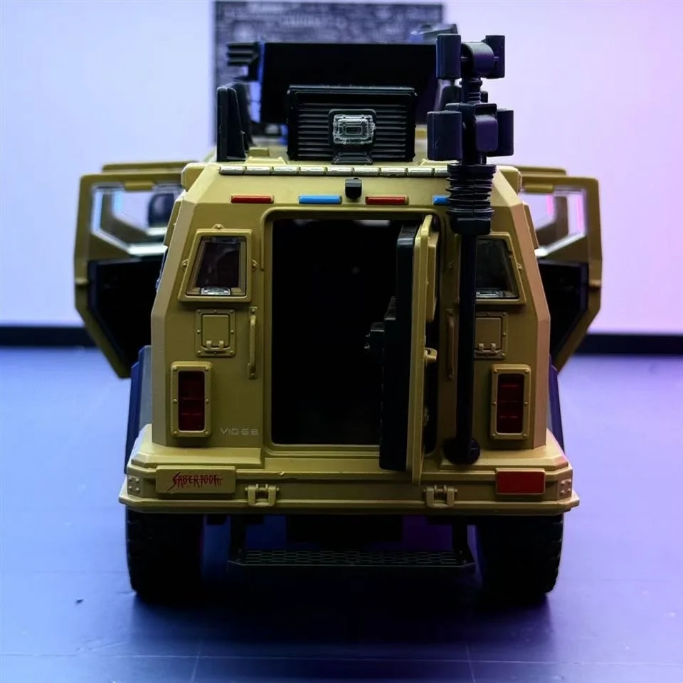 1: 24 saber toothed tiger armored vehicle alloy car model boy toy birthday gift