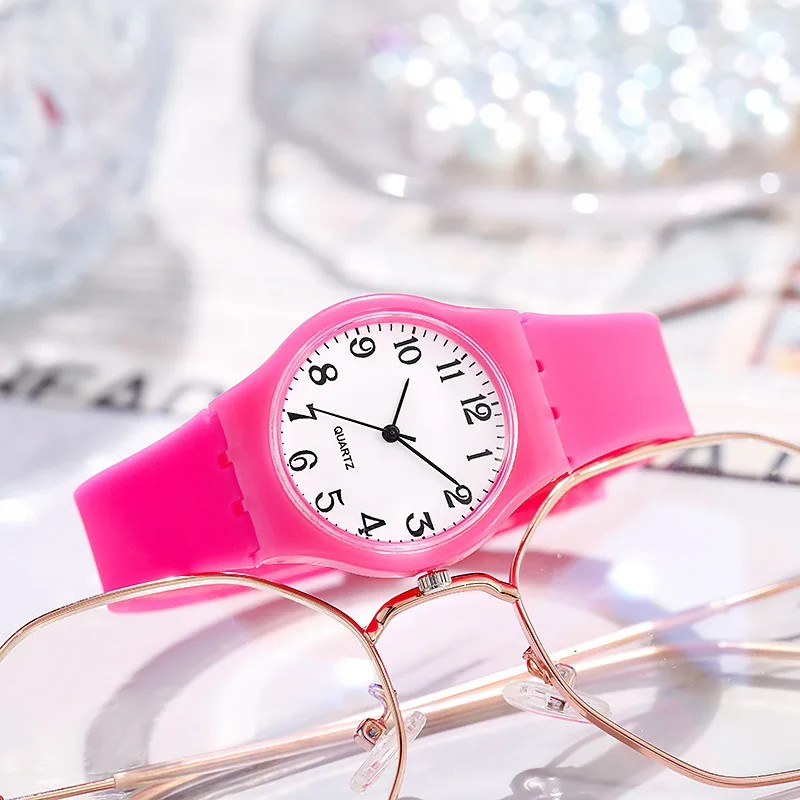 simple Fashion Silicone band quartz students Girls Boys Gifts Wristwatch