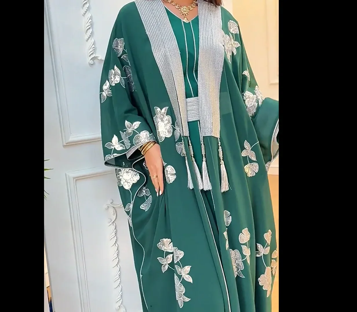 

Комплект из 2 предметов: Длинное платье-кимоно (джалабия) для мусульманок на Рамадан, Абайя для Ид, Дубай, Турция, Кебая, Кафтан, Марокканский стиль, Женское платье, Роба, Вестидос