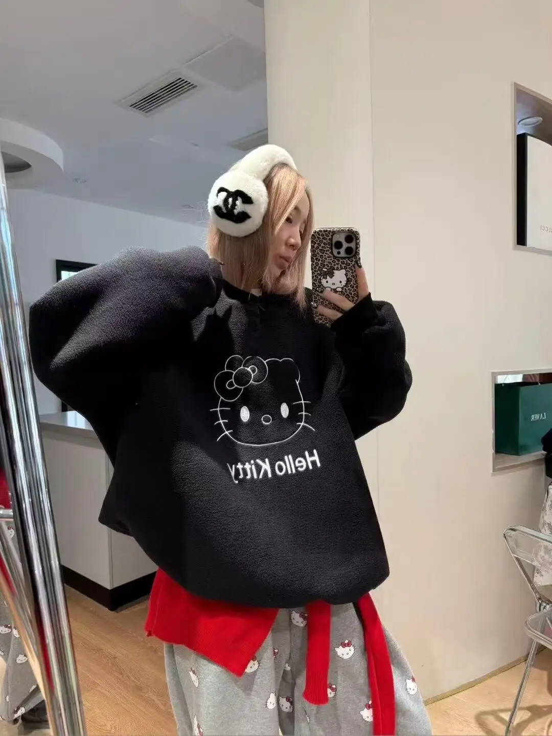 

Корейская женская толстовка на меху, свободного кроя, повседневная, осенне-зимняя, новая модная коллекция, с мехом ягненка