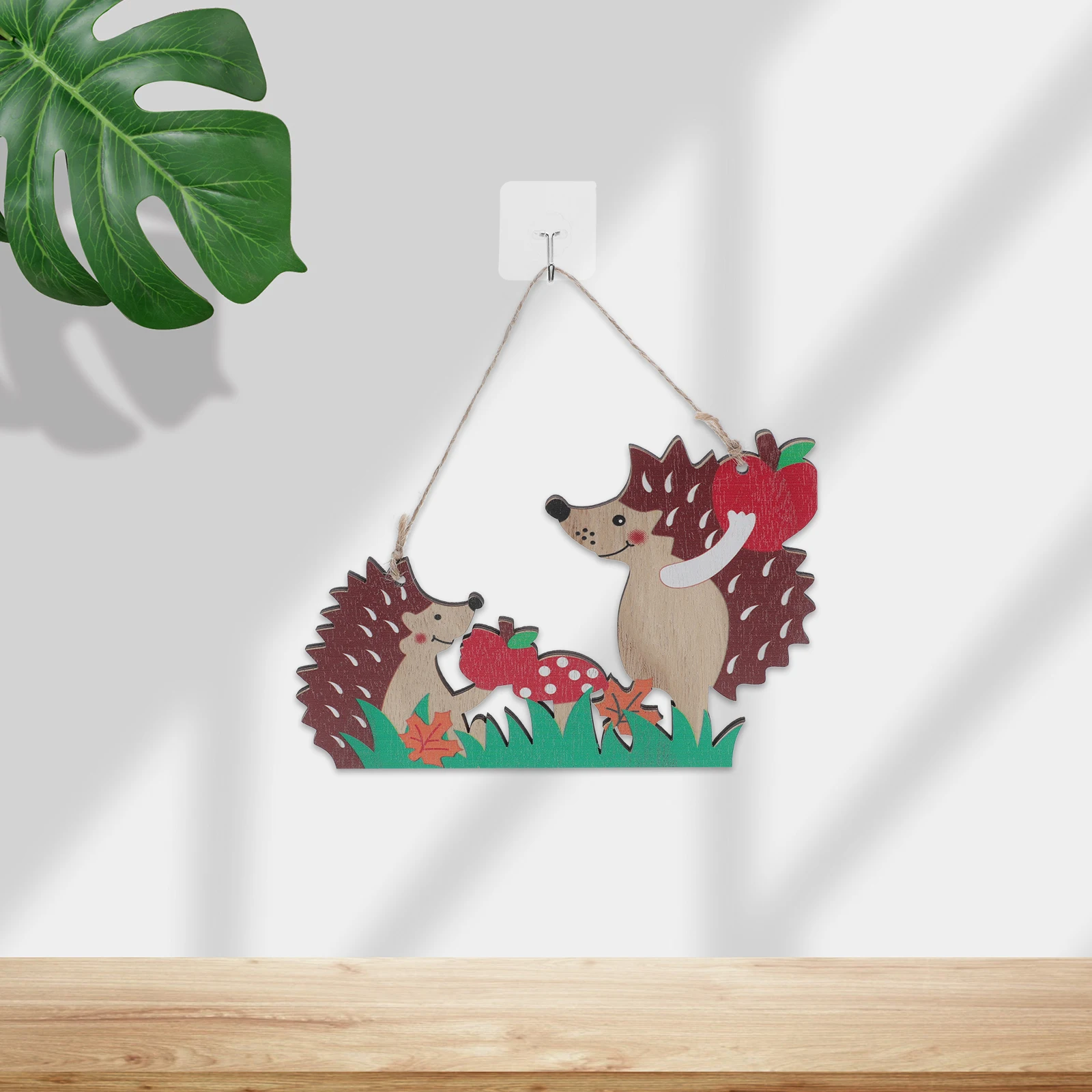 

3 Pcs Wooden Animal Pendant Hedgehog Colored Hanging Cartoon Shaped Adorable Decor Home