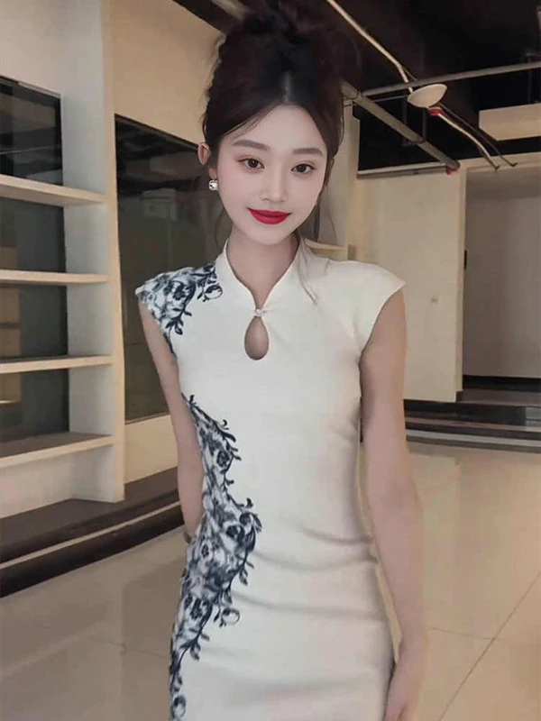 Elegant Vintage Chinese Ethnic Wedding Dress