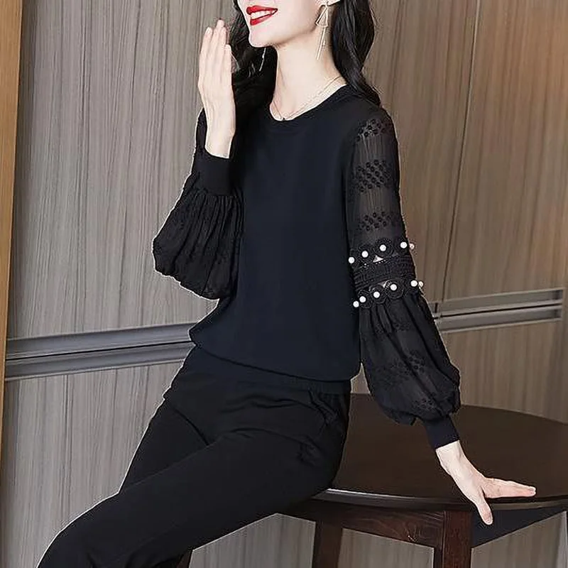 Elegant Fashion Lace Patchwork Knitted Chiffon Shirt Womens Clothing 2024 Spring New Hollow Lantern Sleeve Beading Blouse Female