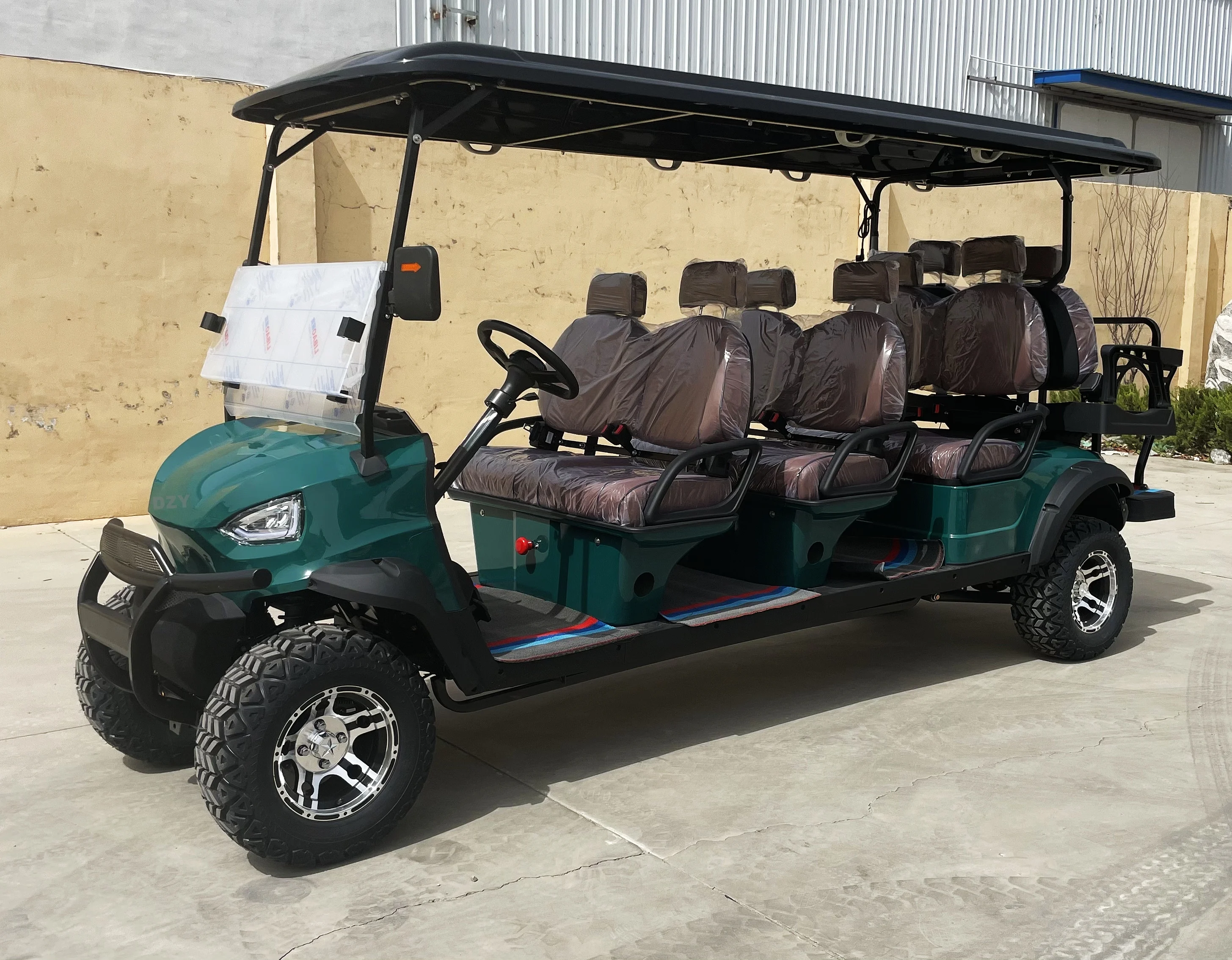 Newly designed electric off-road golf cart with lithium-ion battery for four passengers approved in 2024, electric sightseeing v