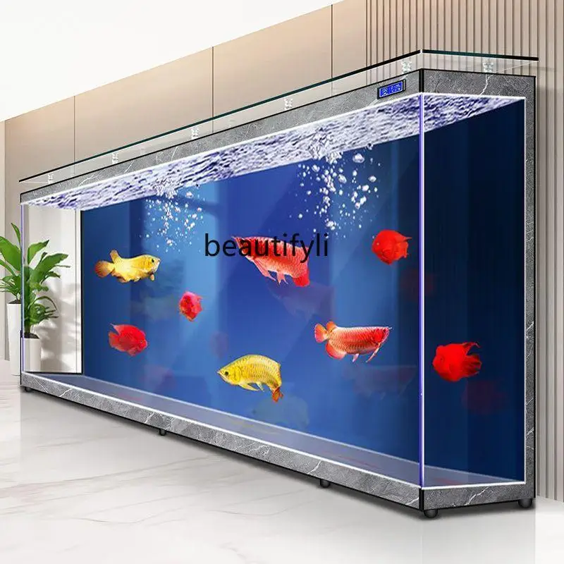 The new floor-to-ceiling super-large fish tank is integrated against the wall, lazy living room ecological glass rain tank