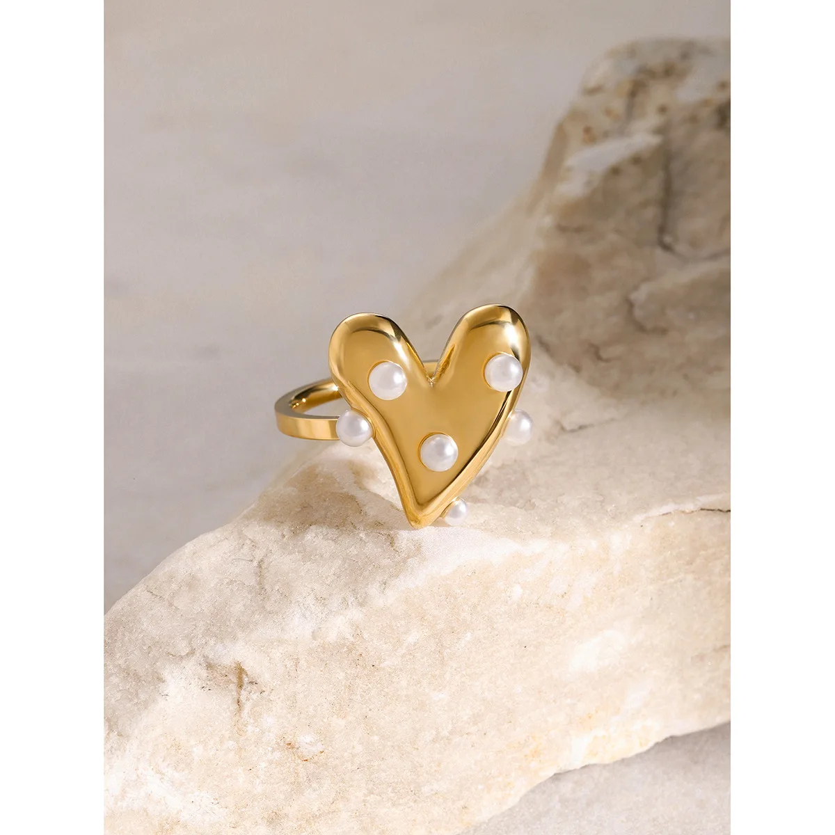 Stainless Steel PVD 18K Gold Plated Tarnish Waterproof Pearl Inlay Heart Rings For Woman Jewelry Wholesale INS