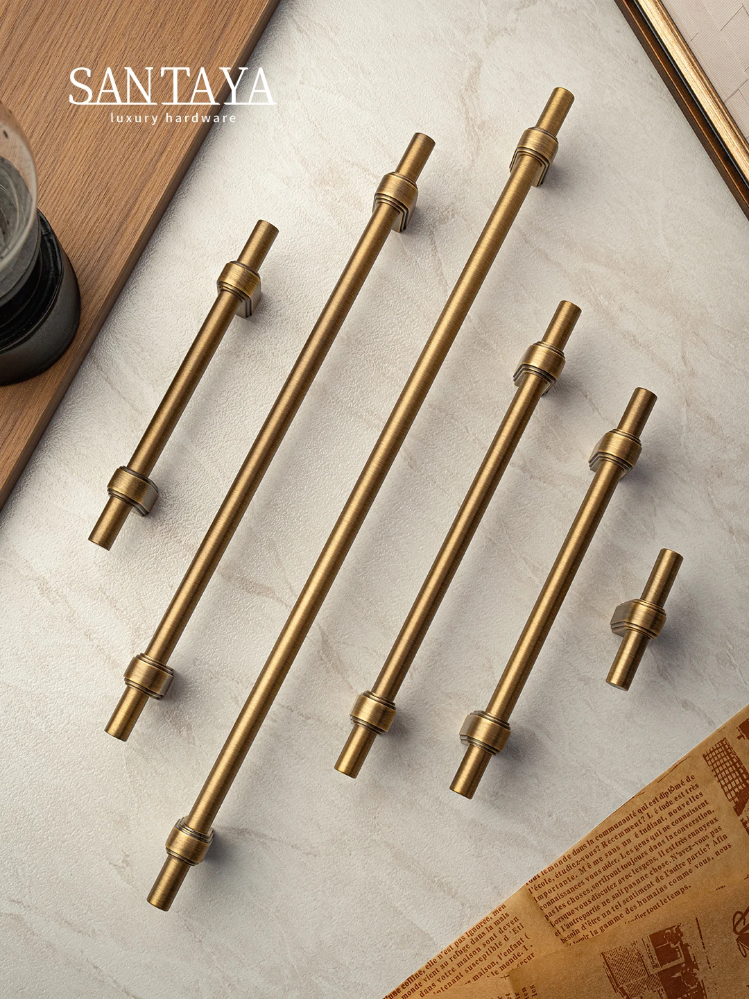 Santaya มือจับตู้ครัวทองเหลืองขัดเงาแบบโบราณ มือจับลิ้นชักตู้เสื้อผ้าห้องนอน มือจับเฟอร์นิเจอร์แบบยาวรูปตัว T
