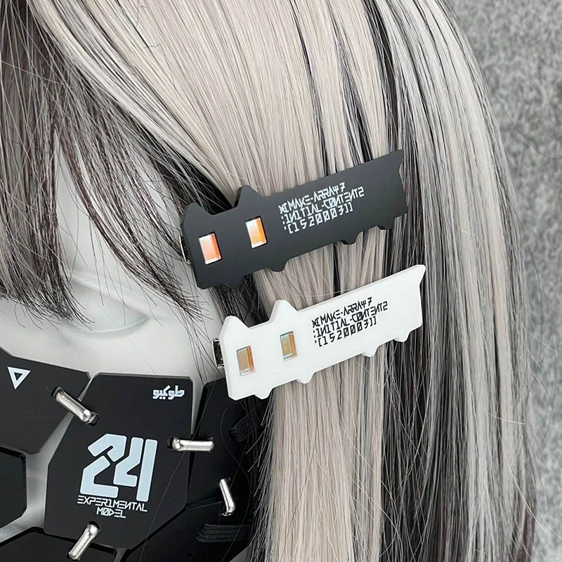 

Cute Cartoon Black White Cat Acrylic Hair Clip Goth Hairpin Headwear Carnival Party Hair Accessories Gifts For Women Girls