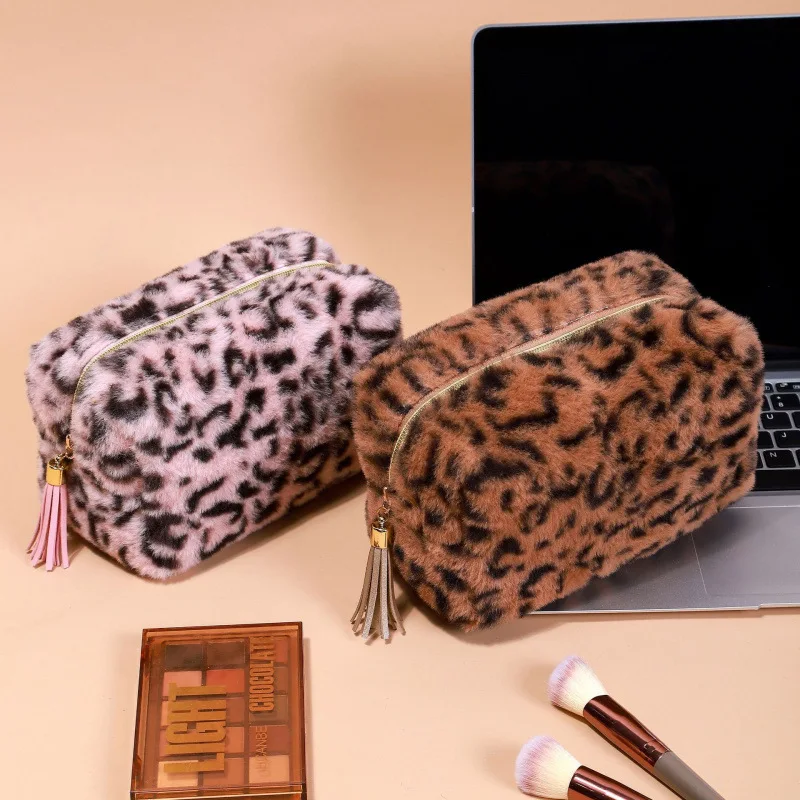 Leopard pleated cloud makeup bag made of soft fabric, large capacity portable travel storage bag