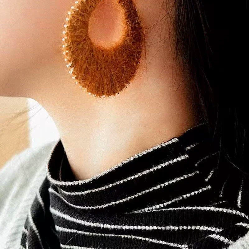 الخريف والشتاء جو ملون مصبوغ الغزل المنسوجة أقراط للنساء Morandi اللون موضة رائعة كل مباراة أقراط #6