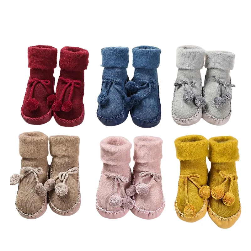 Winter Thick Warm 0-24 Months Cute Double Pompom Baby First Walkers PU Leather Home Sock Shoes Toddler Infant Soft Sole Bed Shoe