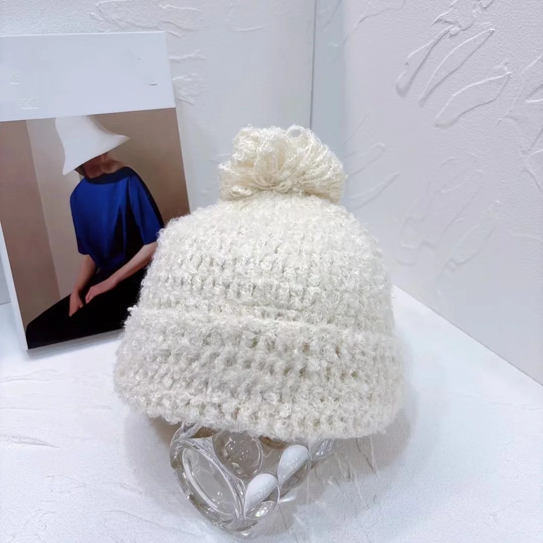 

Women's Autumn Winter New Style Hat Loop Yarn Temperament Daily Travel Super Matching Wearing Super Attractive Best Gift