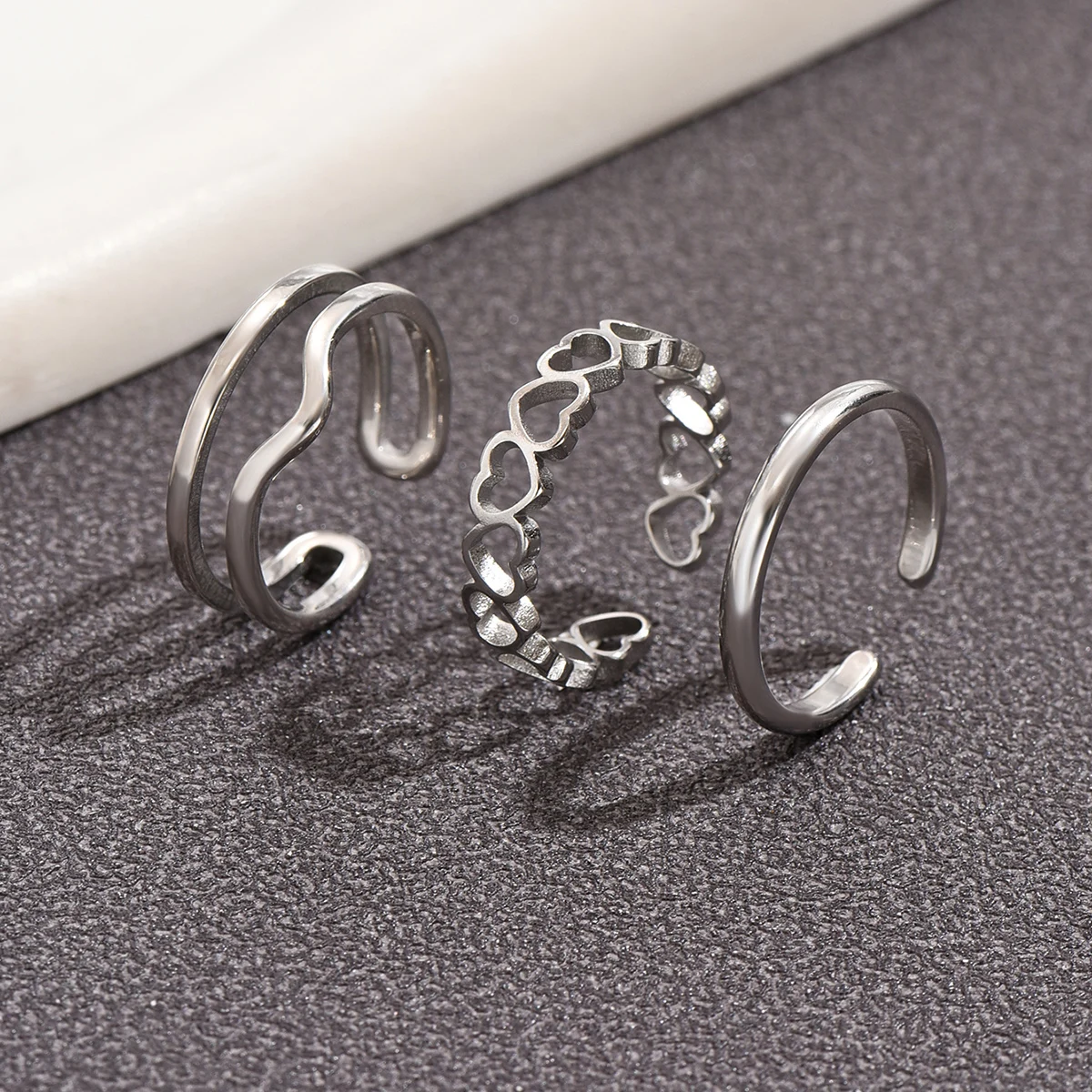 3Pcs/Set Simple Hollow Heart Foot Ring Adjustable Opening Toe Ring for Women Girl Summer Beach Vacation Jewelry Finger Ring