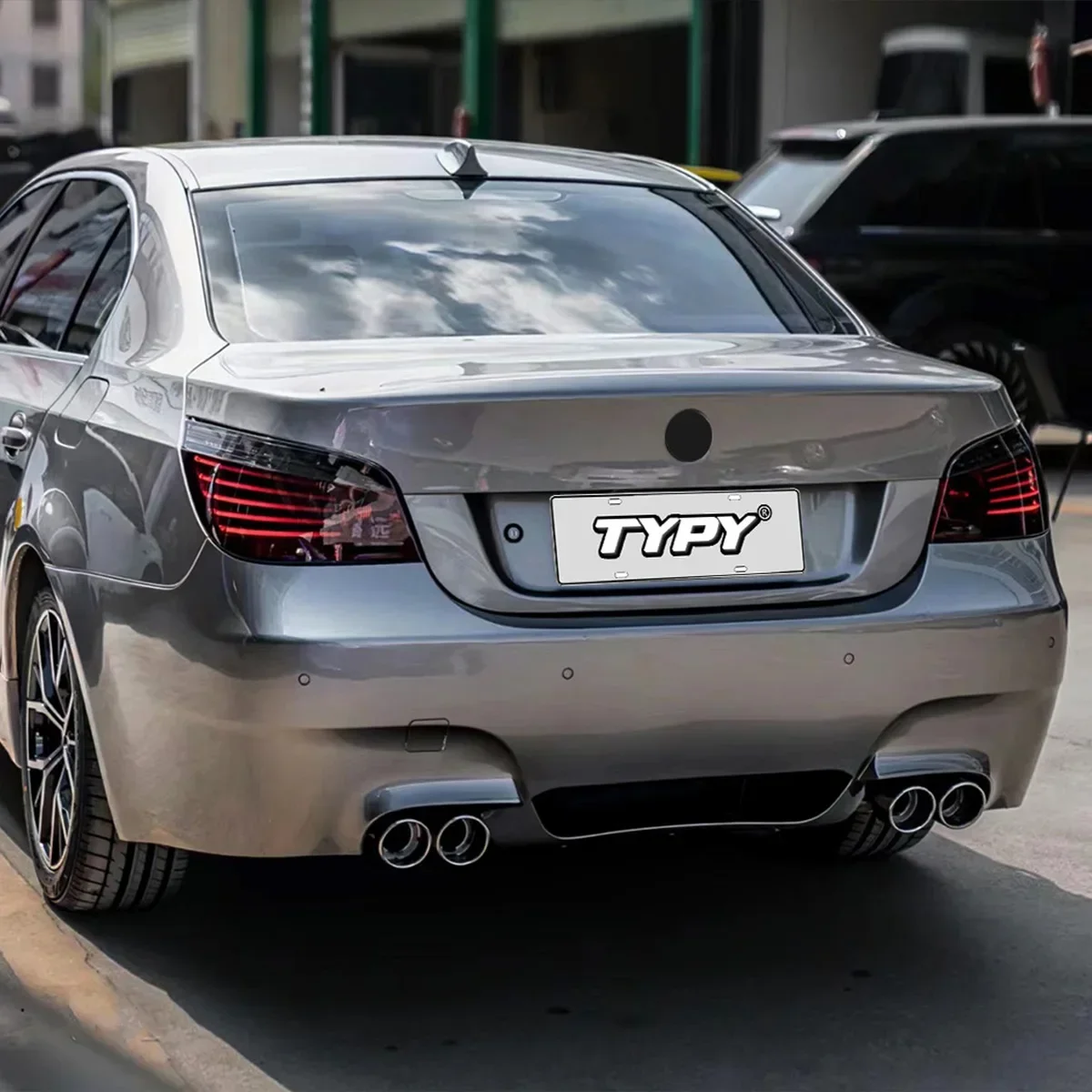 

Car Styling Bodykit Assembly For BMW 5 Series E60 Bodykit Upgrade Modified to NEW BMW M5 Styles BodyKit Car Accessories