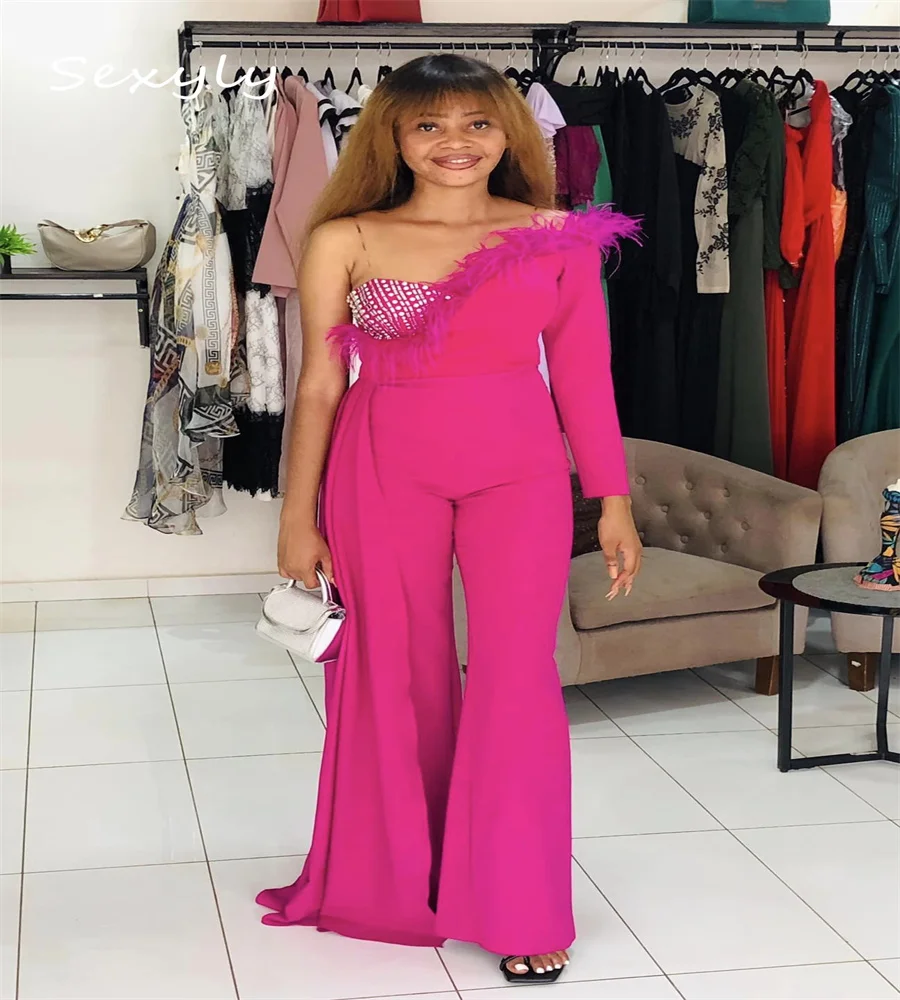 Hot Pink Prom Dresses Jumpsuit Black Girls Feather Evening Dress 2025 Elegant Long Sleeve Satin Beaded Birthday Party Customized