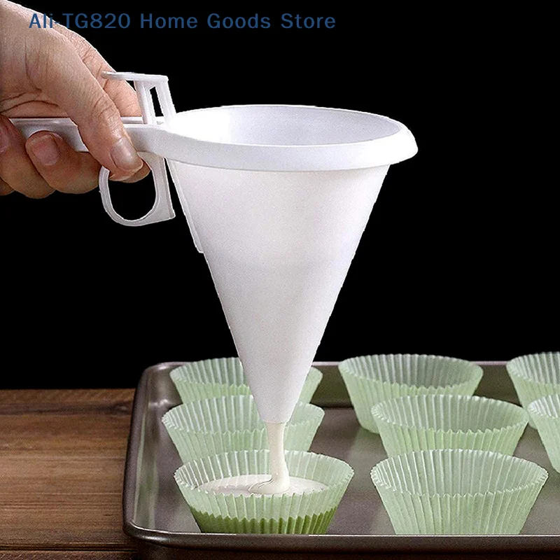 

[TG820]Adjustable Hand-hold Funnel For Chocolate Confectionery Mold Pastry Cream