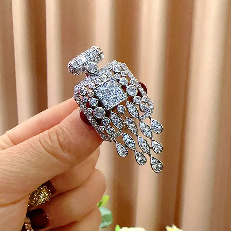 

Perfume Bottle Brooch Fashionable Elegant Personalized Brooch Collar Suit Coat Pin Accessories