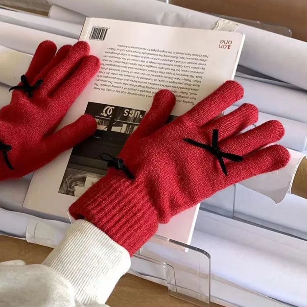 

Вязаные перчатки с бантом и сенсорным экраном, женские зимние перчатки ярких цветов с бантом, однотонные ветрозащитные теплые перчатки для верховой езды на открытом воздухе
