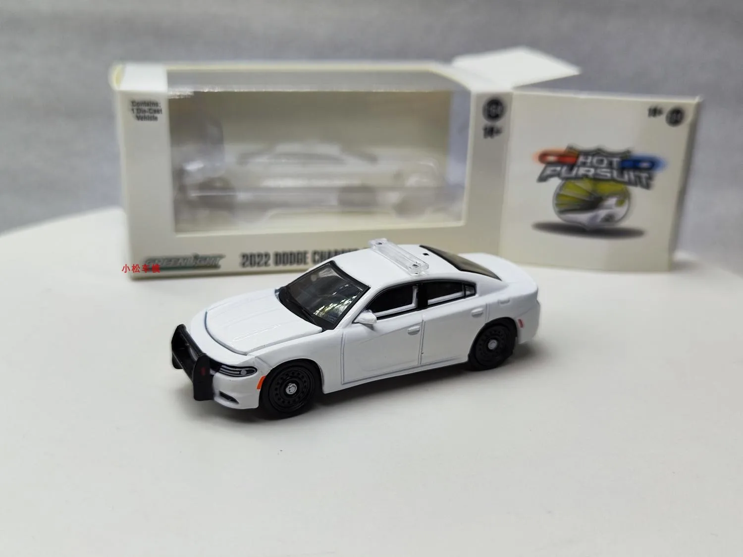 

GreenLight 1:64 2022 dodge Charger Pursuit Collection die cast alloy trolley model ornaments gift