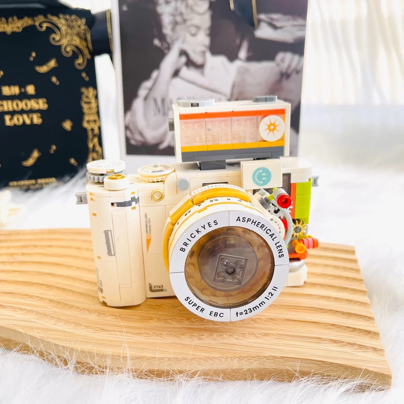 Mechanical Retro Camera Mini Particle Assembled Building Blocks 61, Christmas Gift Toys Educational Assembled Toys