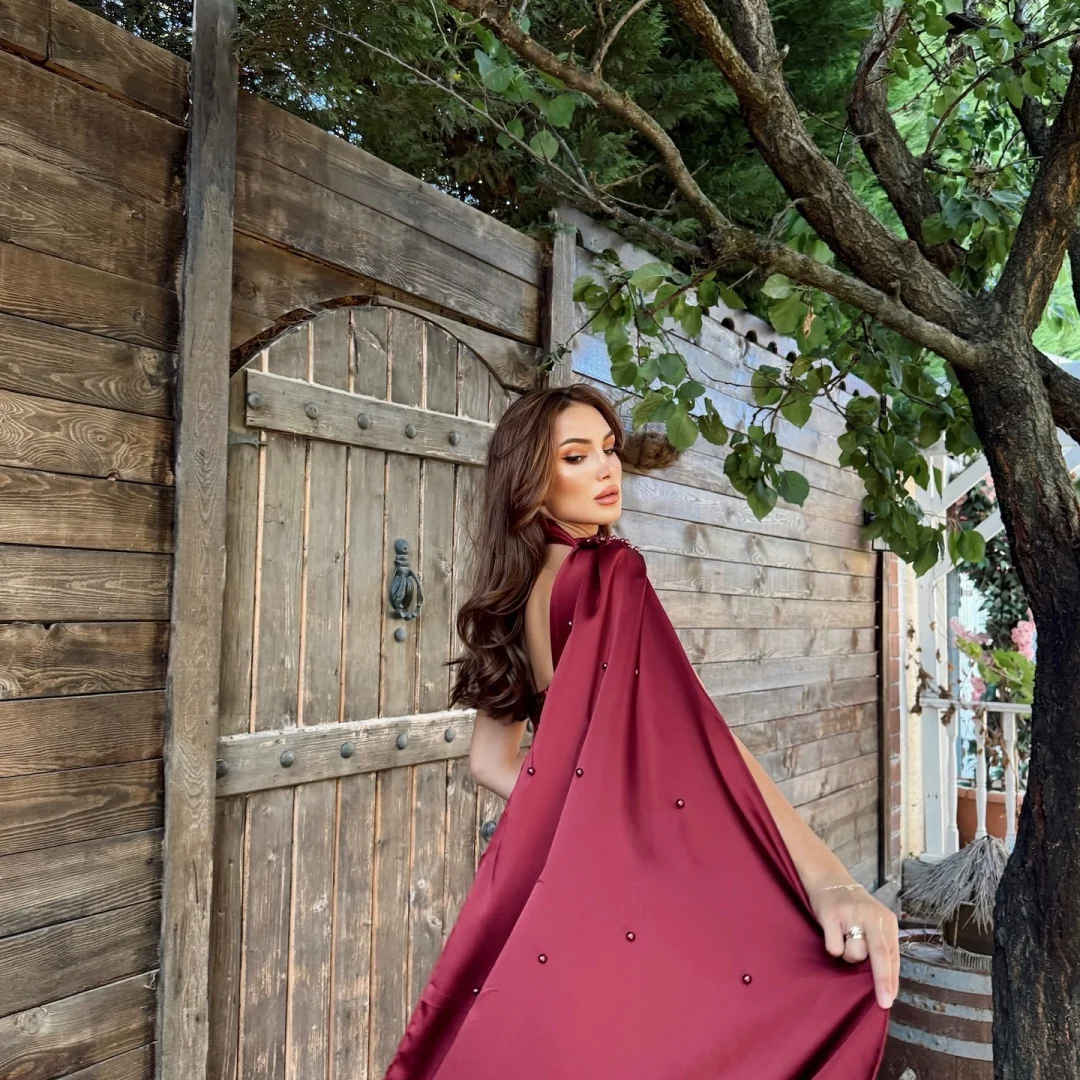 Mila Borgogna Monospalla Raso Mantello Treno Abiti da ballo personalizzati Gonna lunga aderente Serata formale Abiti eleganti da gala