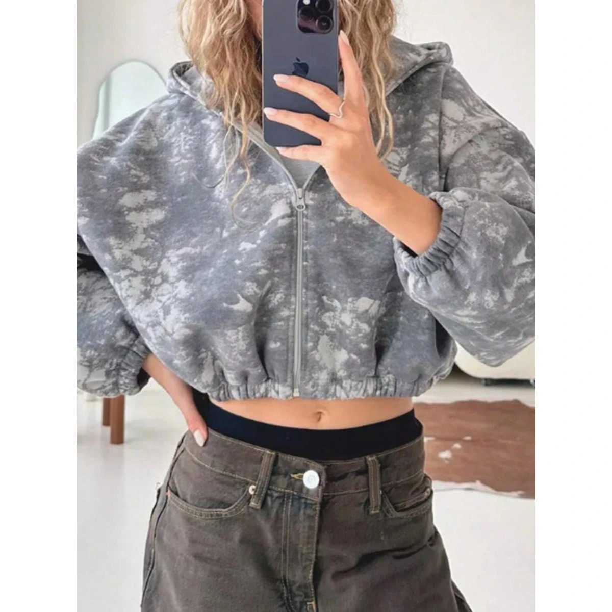 ストリートスタイルショートフーディージャケットジッパーカーディガンパーソナライズされたトレンディなポリエステル長袖レディース春アウター