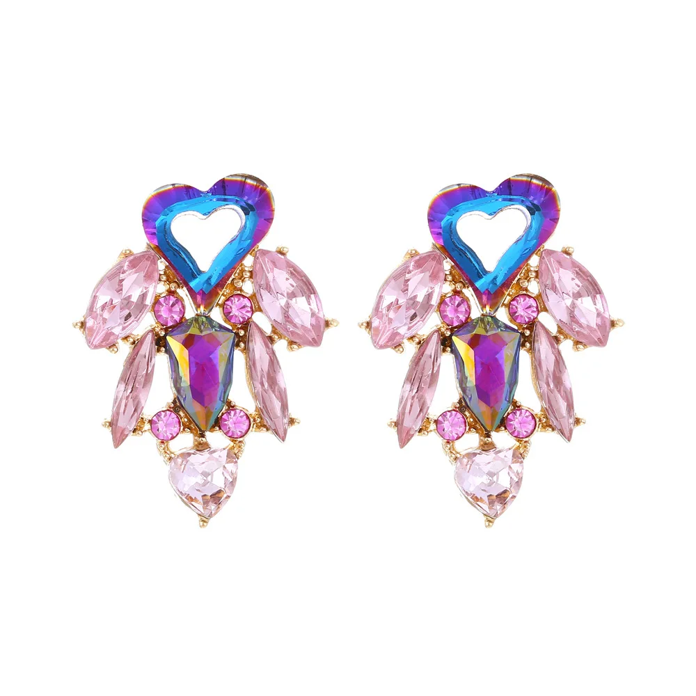 Fashion versatile heart-shaped artificial crystal stud earrings, personality temperament super flash light luxury style colored 