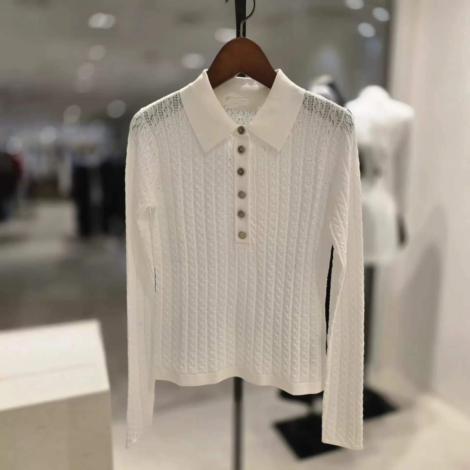 

LingYao MIC26 Spring Commute Style Knitwear Hollow out Diamond Pattern Turn-down Collar Women's Long Sleeve Knitted Top