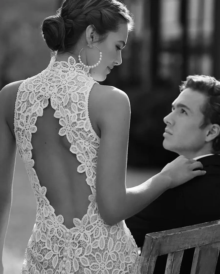 2025 Vintage High Neck Appliques Lace Mermaid Wedding Dresses Open Back Sleeveless Boho Beach Bridal Gowns Robe De Mariée