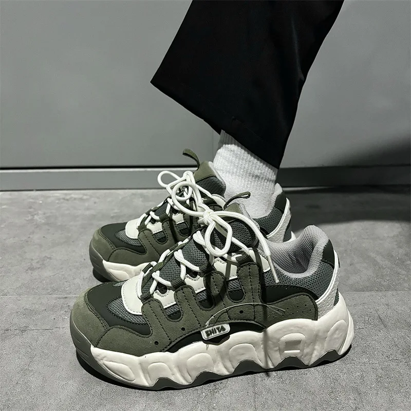 2024 Nieuwe Mesh Casual Dikke Zool Herenschoenen Koreaanse Editie Veelzijdige Retro Sportschoenen Klassieke Mode Trendy Hardloopschoenen