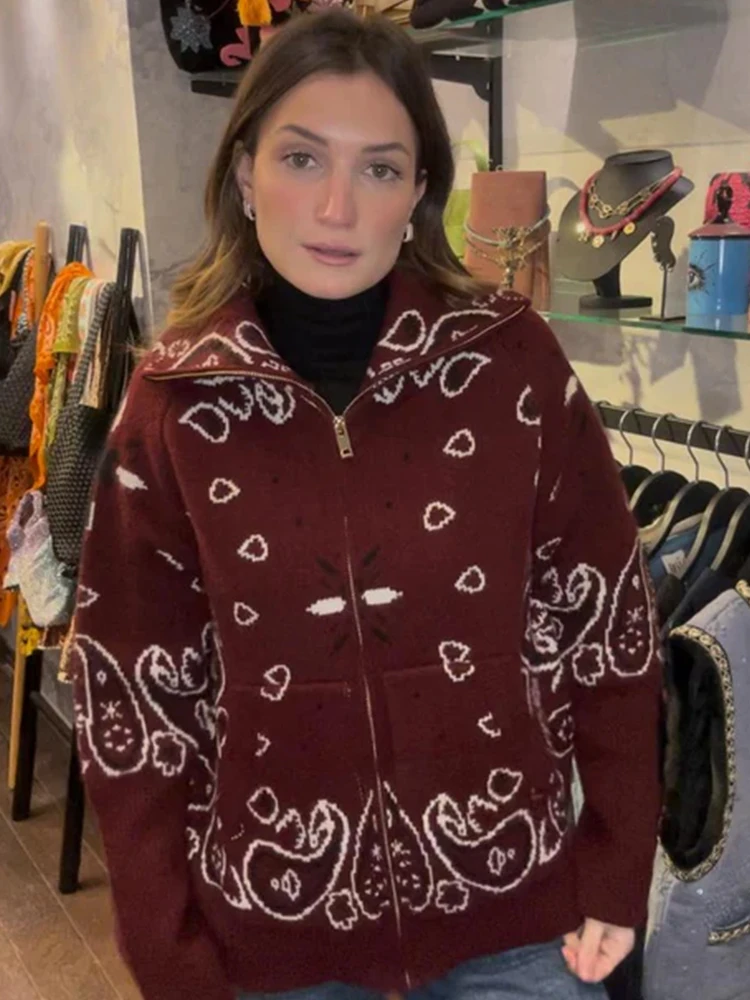 

2026 весенний свободный вязаный жаккардовый воротник-стойка женский кардиган на молнии с длинными рукавами и карманами свободный свитер модный женский мягкий трикотаж