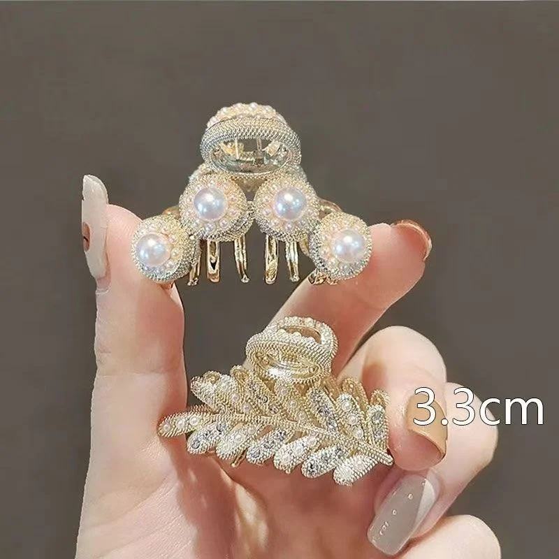 2025 Fermagli per capelli con perle per ragazze alla moda