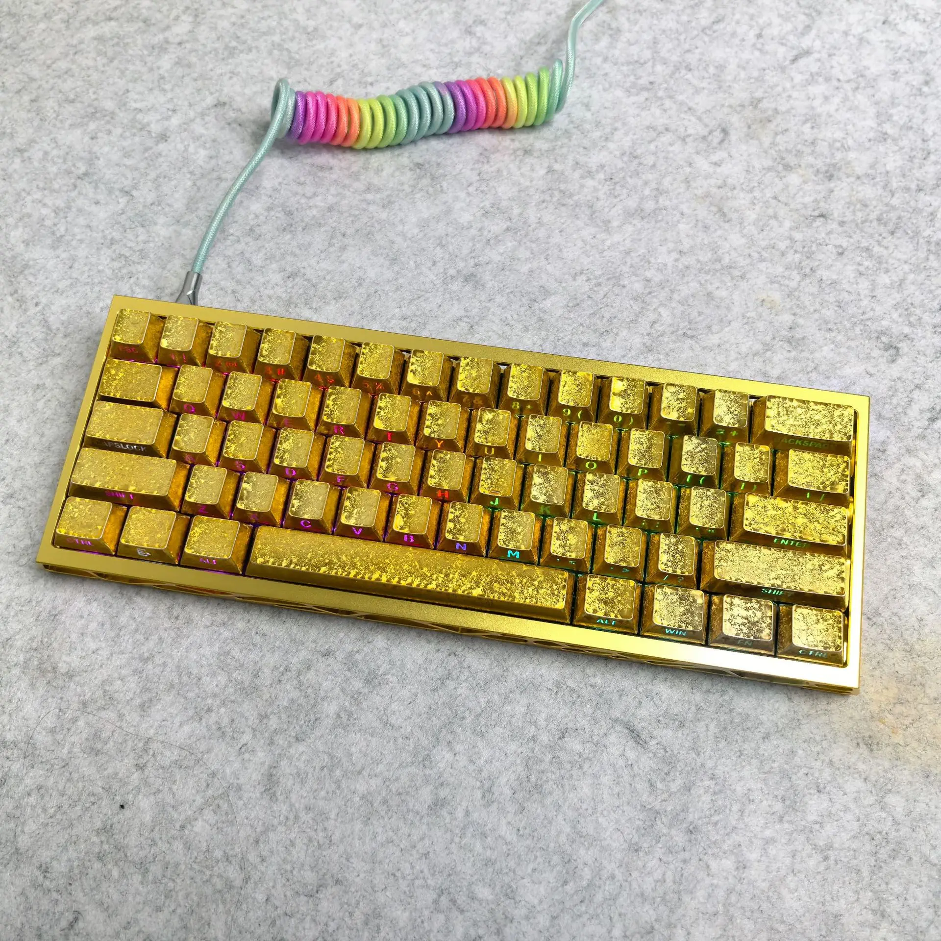 

61 key frost keycaps, customized personalized original factory height side engraved light-transmitting keycaps wooting60