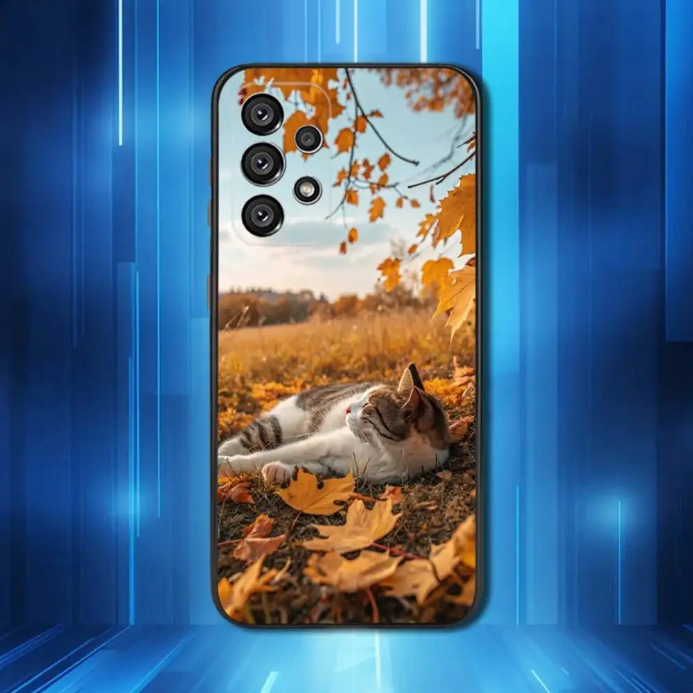 Gato perezoso en hojas de otoño para Samsung Galaxy A53,31,52,72,41,22,73,32,71,Note,J7,8,9,5G funda de teléfono de silicona negra suave