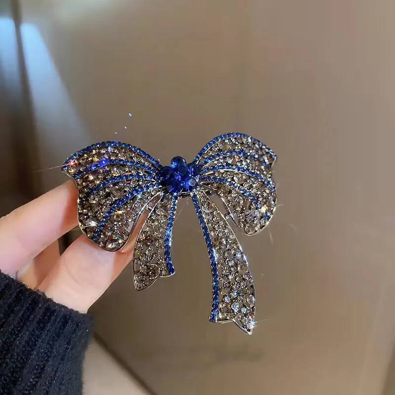 Elegante cabelo pequeno com Tassel design, clipe de primavera feminino, grande pérola strass, grampo de cabelo, acessório de cabelo