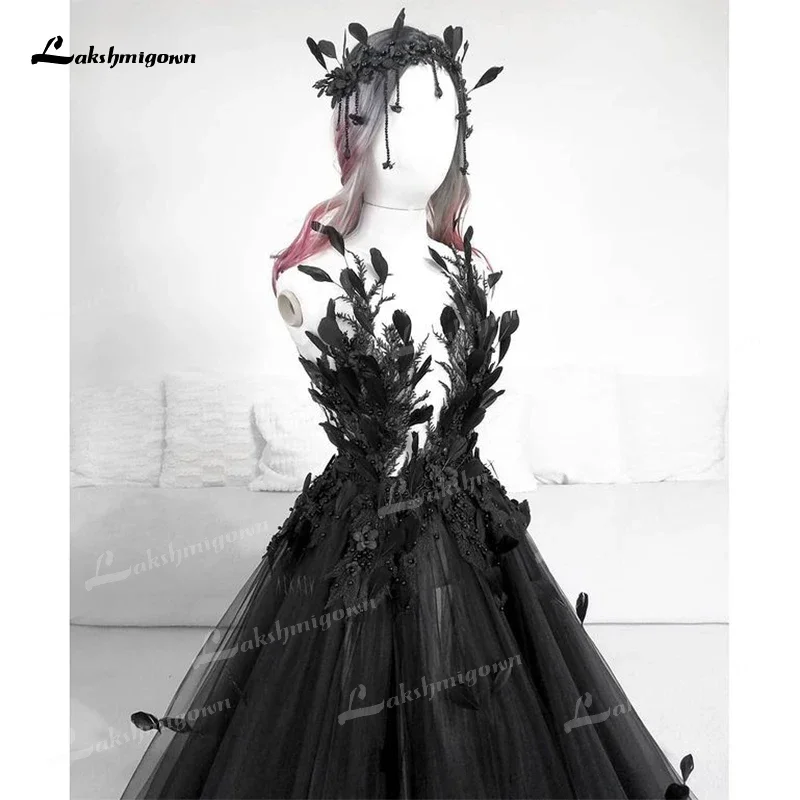 Gothic Black A-Lineชุดแต่งงาน2025ด้านข้างแยกFeather Vintage Backlessชุดเจ้าสาวTulle Vestidos De Novia Robe