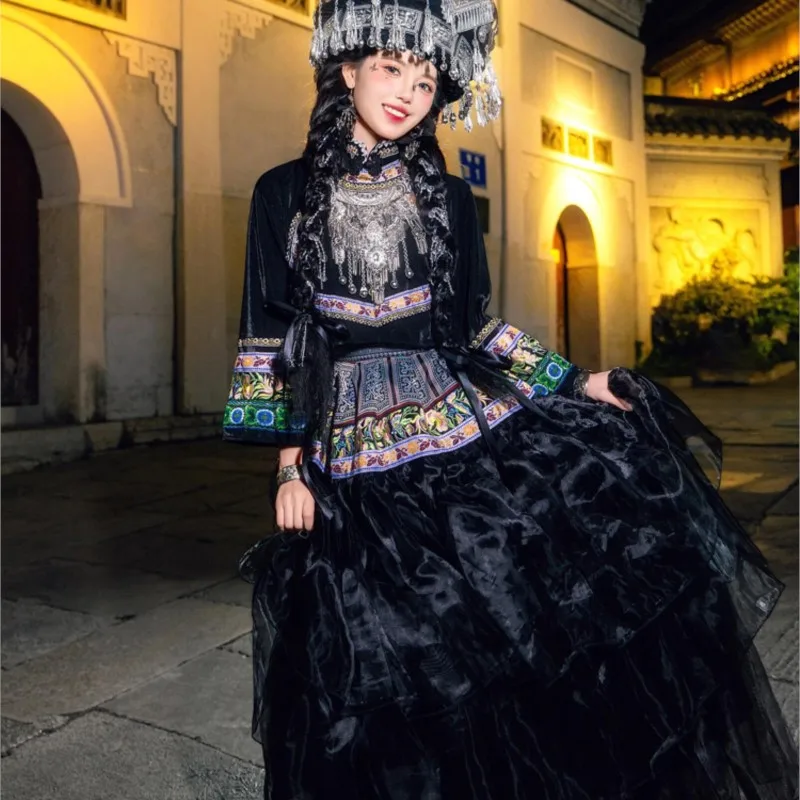 

New clothing female national costume embroidery heavy industry photo