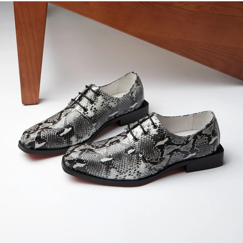 

Snake Python Pattern Square Toe Men's Leather High-end Banquet Nightclub Fashion Catwalk Shoes Trend European Male Oxfords